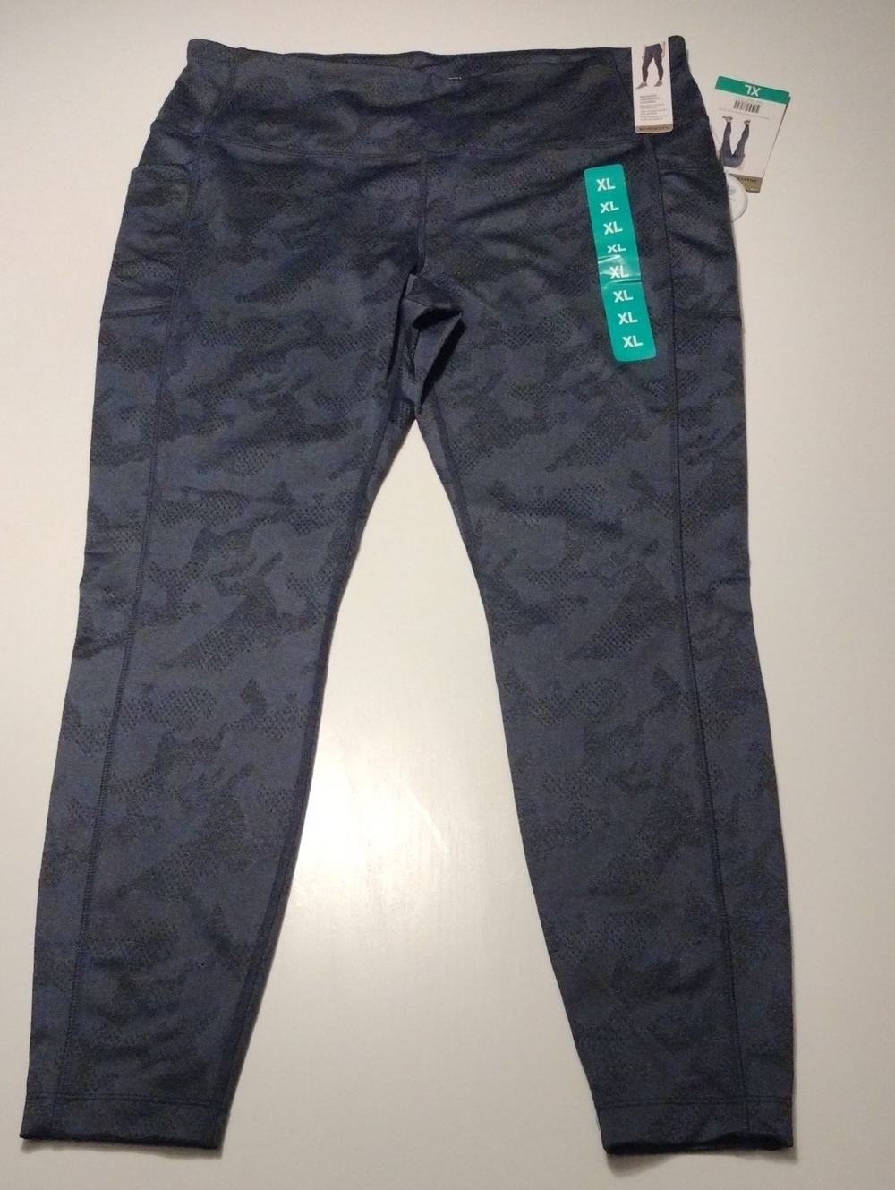 Mondetta Women’s Gray Camouflage Jeggings - XL